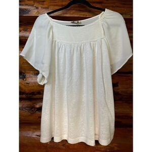 Umgee Cream Blouse with Bell Sleeves Size L‎